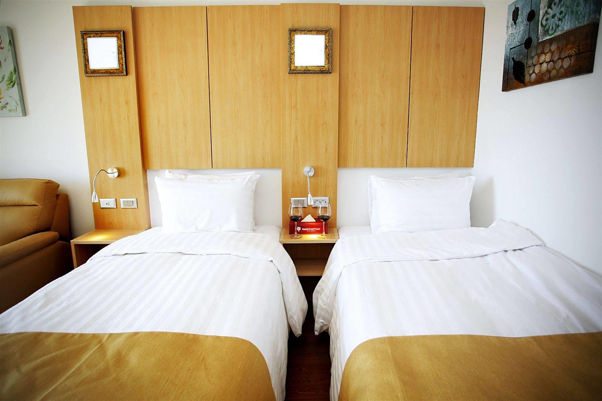 Gunsan Apple Tree Hotel Экстерьер фото