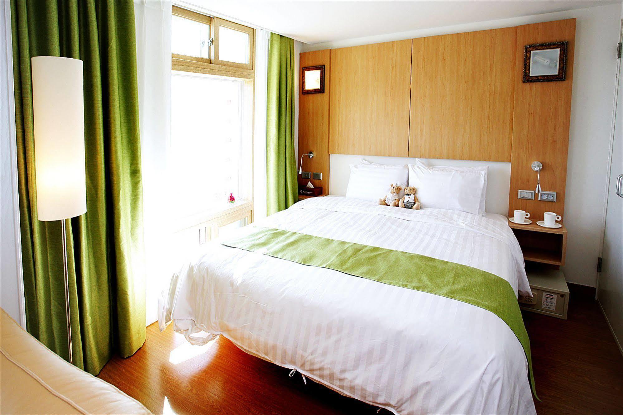 Gunsan Apple Tree Hotel Экстерьер фото