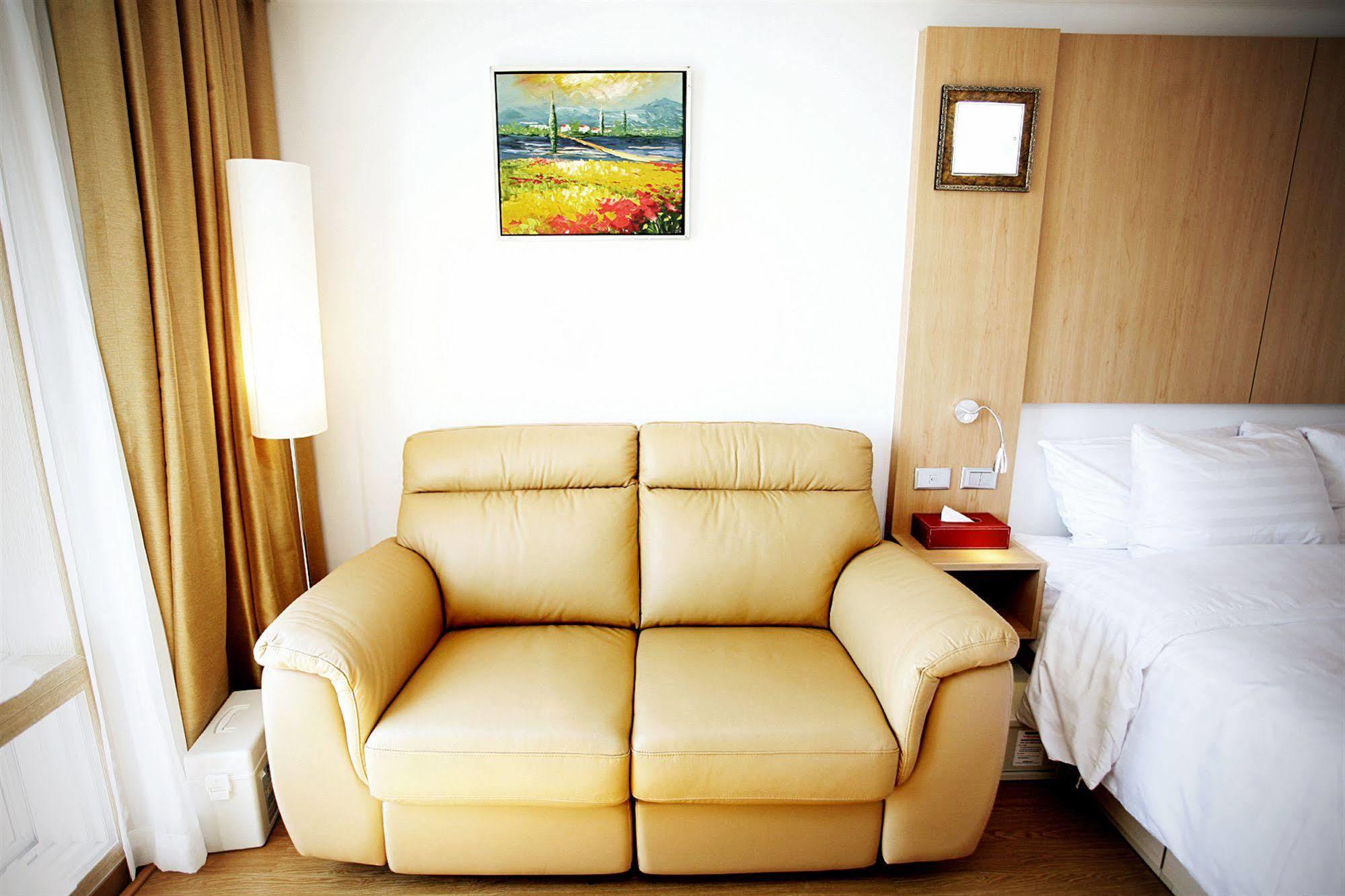 Gunsan Apple Tree Hotel Экстерьер фото